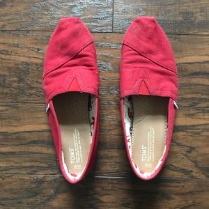 Red TOMS